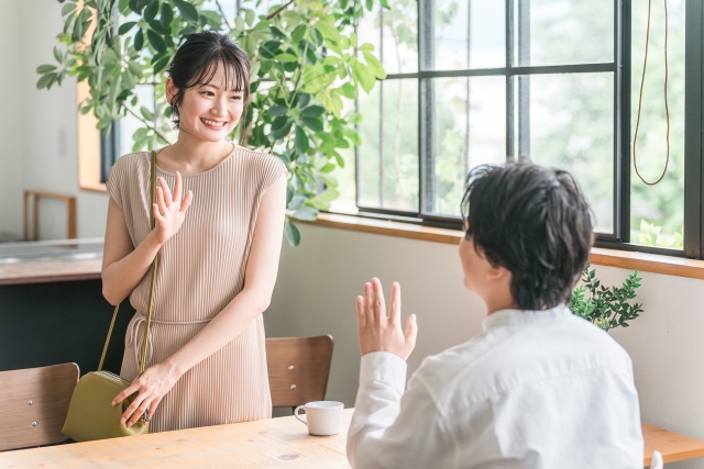 婚活中の女性と男性